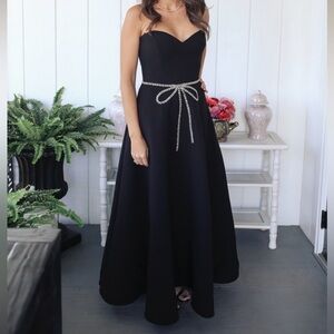 HELSI Grace Sweetheart Strapless Crystal Bow Black Midi Dress M